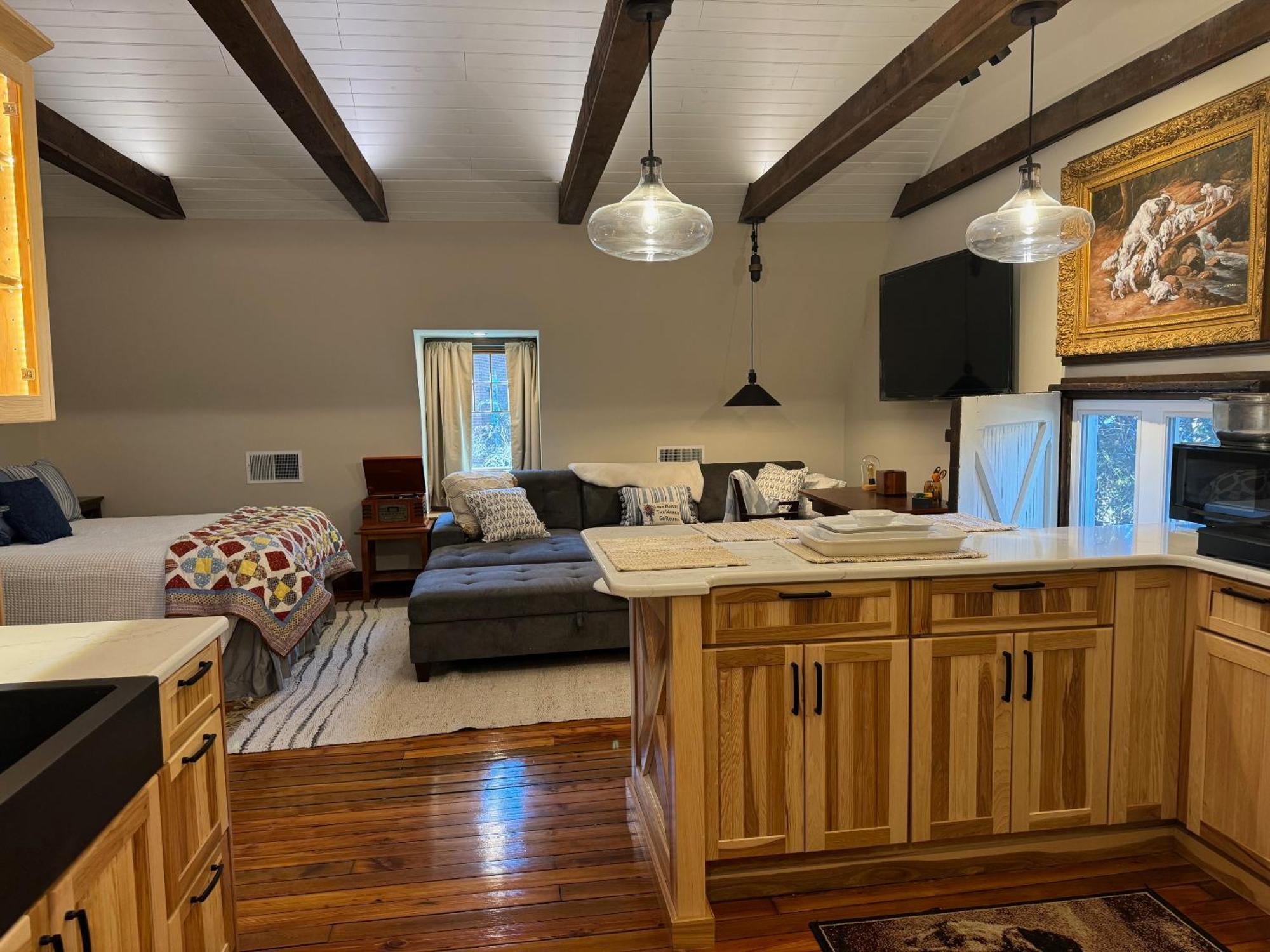 South Broadway Manor B&B - Near Fallingwater, Ohiopyle State Park, Hiking & Biking Trails Gap Scottdale エクステリア 写真