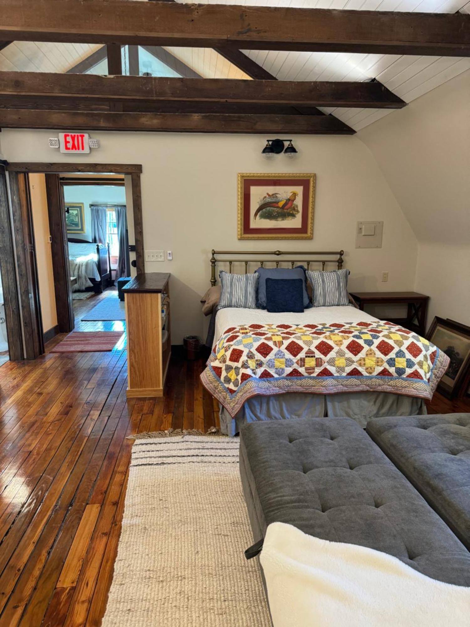 South Broadway Manor B&B - Near Fallingwater, Ohiopyle State Park, Hiking & Biking Trails Gap Scottdale エクステリア 写真