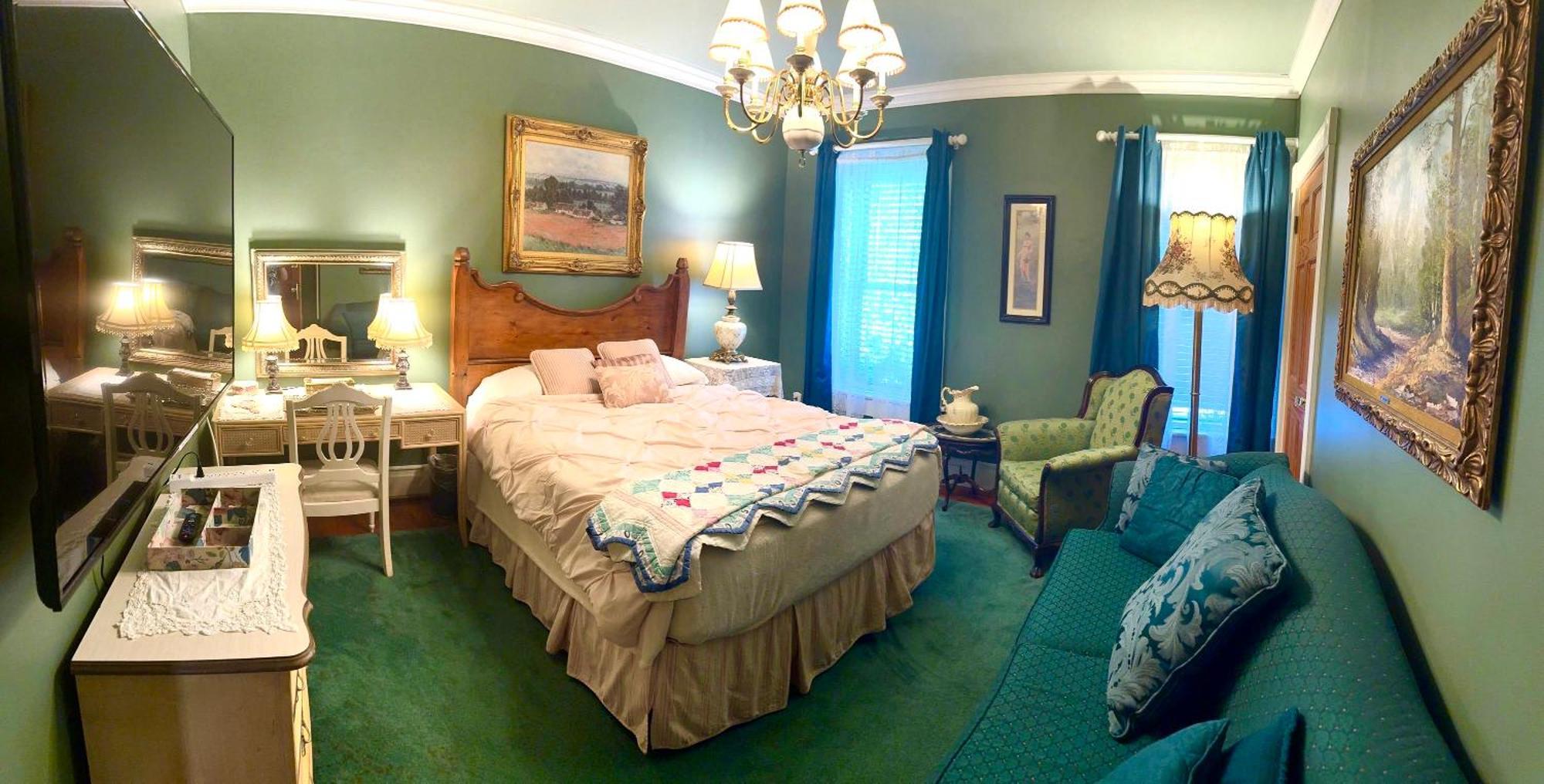 South Broadway Manor B&B - Near Fallingwater, Ohiopyle State Park, Hiking & Biking Trails Gap Scottdale エクステリア 写真
